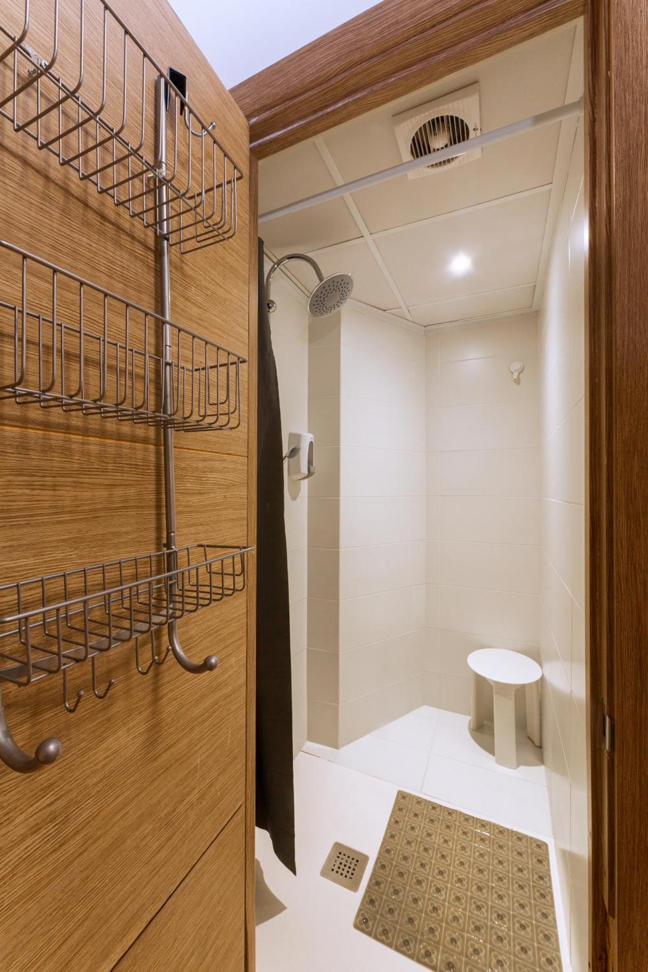 Hostal Siesta & Go Nuevos Ministerios Madrid Exteriér fotografie