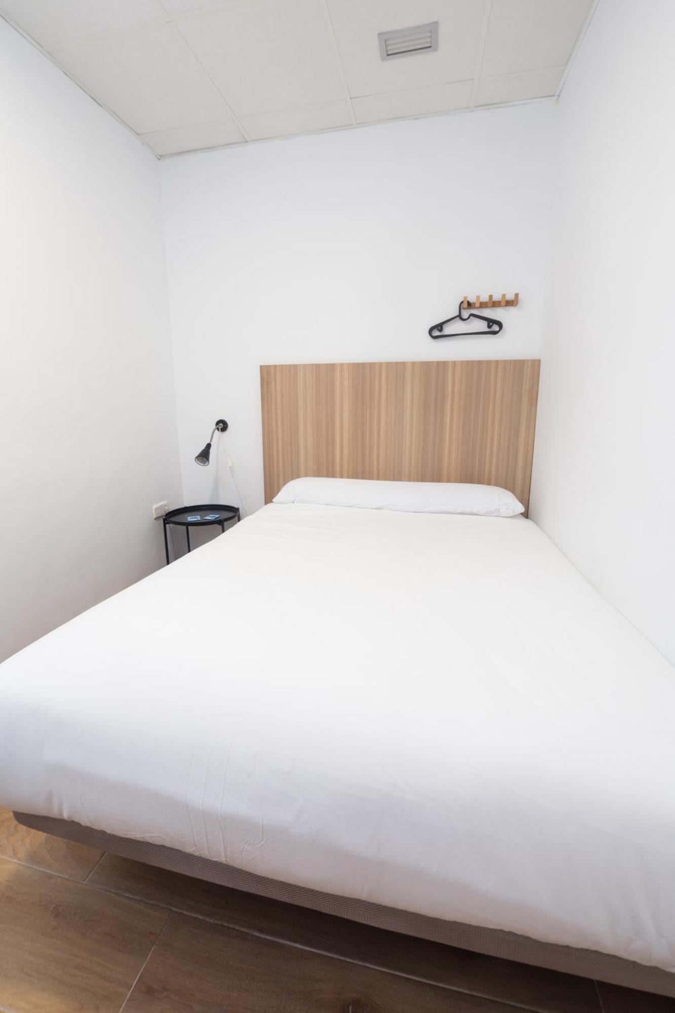 Hostal Siesta & Go Nuevos Ministerios Madrid Exteriér fotografie