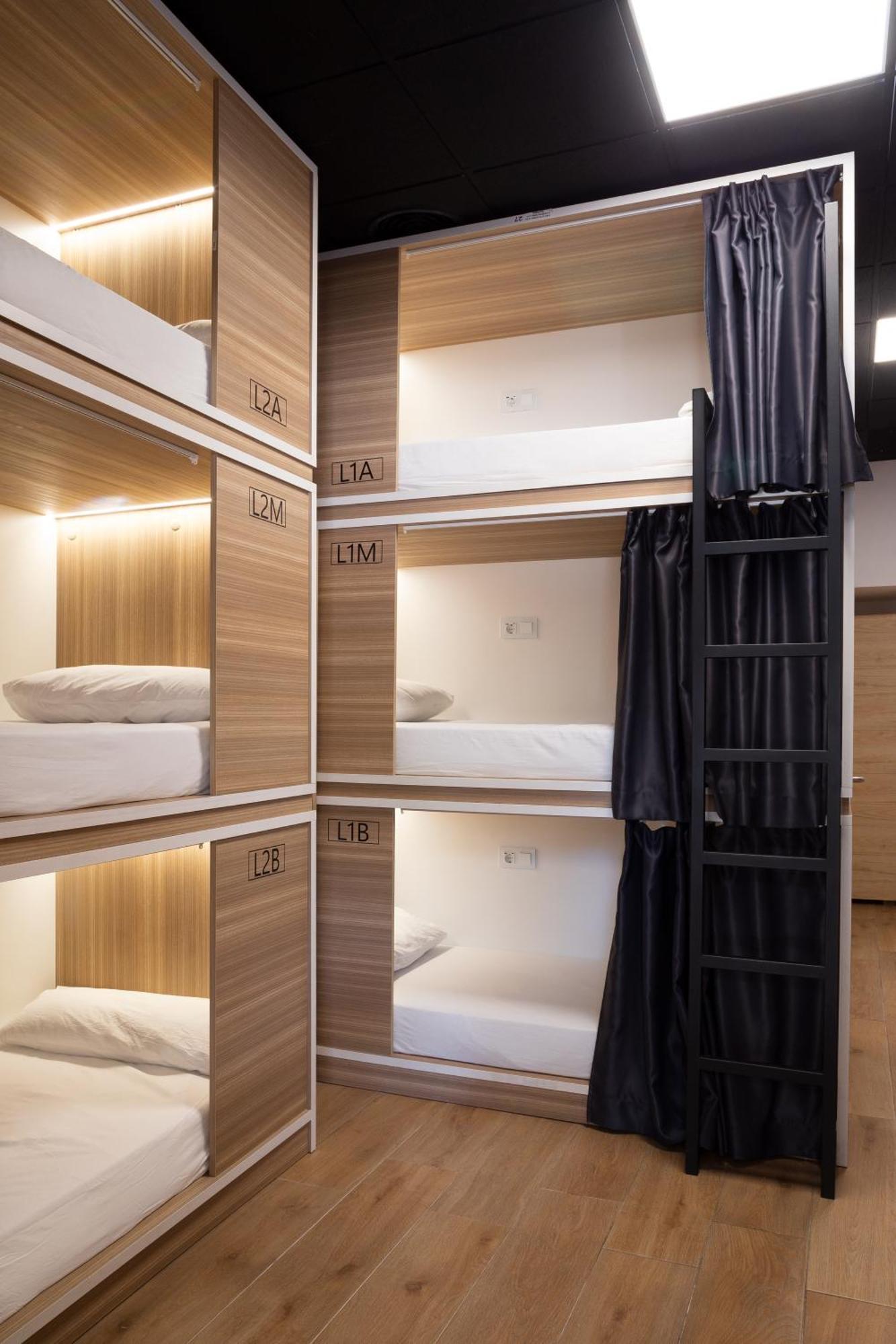 Hostal Siesta & Go Nuevos Ministerios Madrid Exteriér fotografie